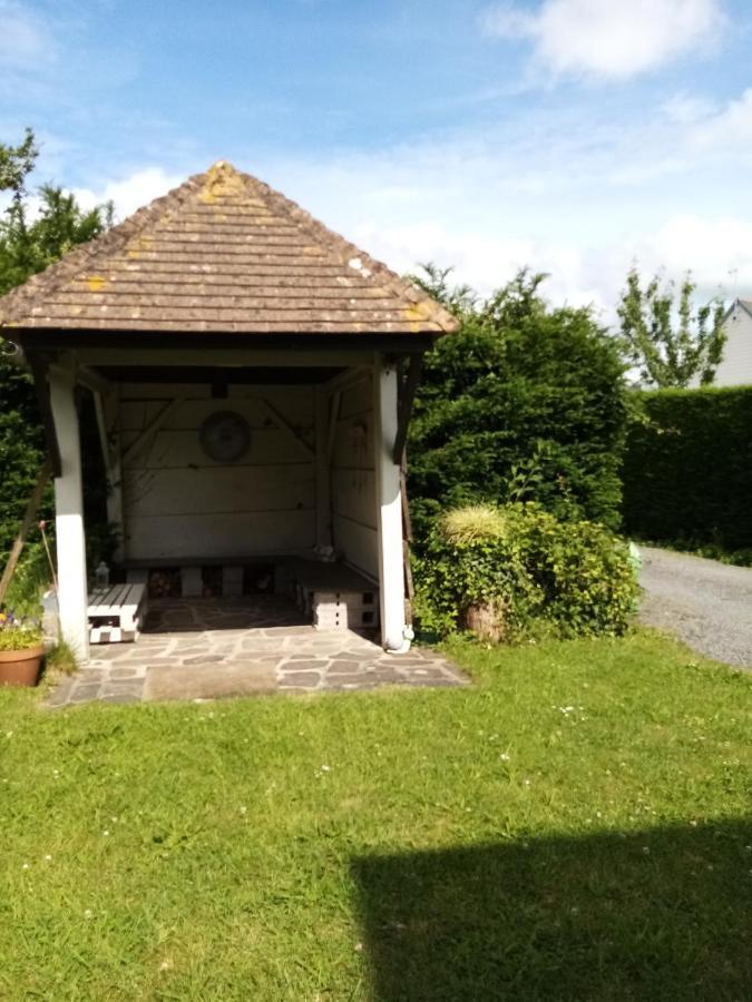 Maison De Charme Baie Du Mont Saint Michel Montviron מראה חיצוני תמונה